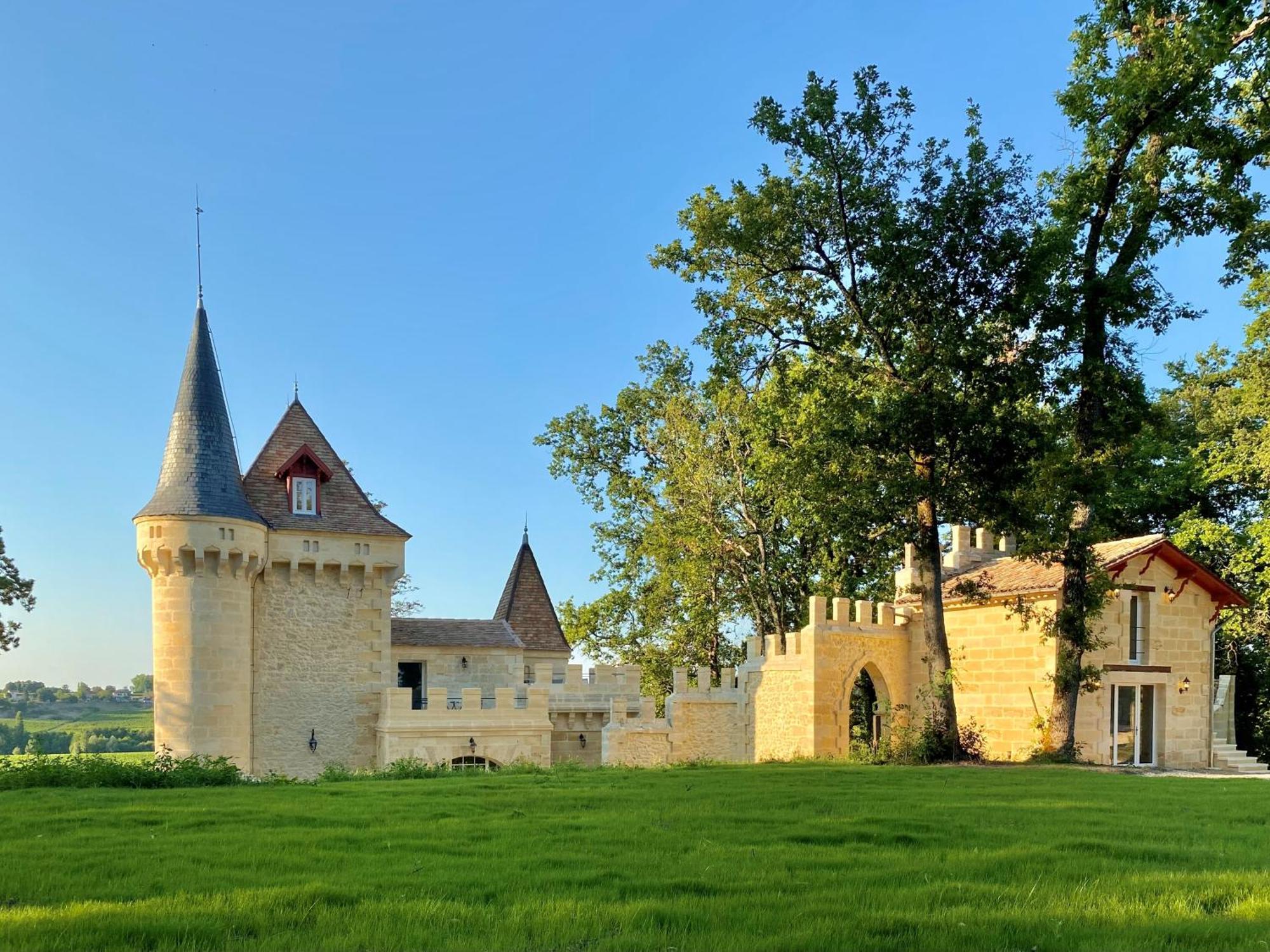 La Reserve Du Chateau De Roques Puisseguin Extérieur photo