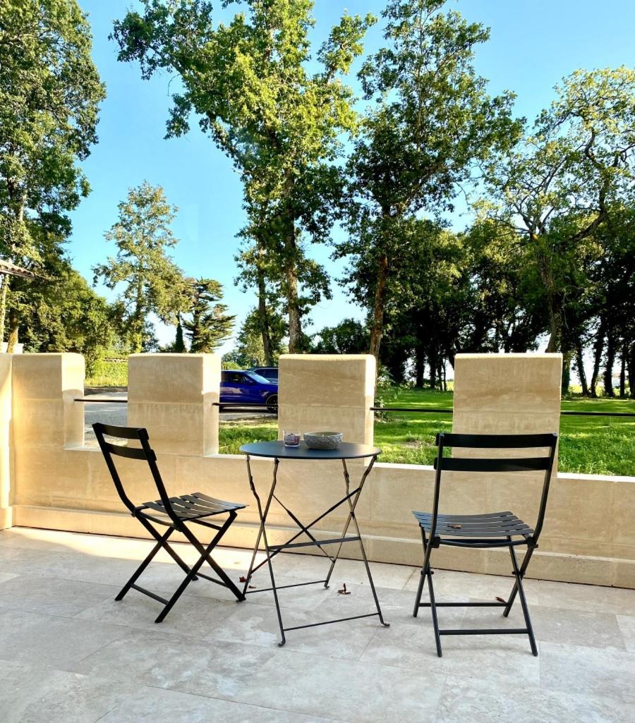 La Reserve Du Chateau De Roques Puisseguin Extérieur photo